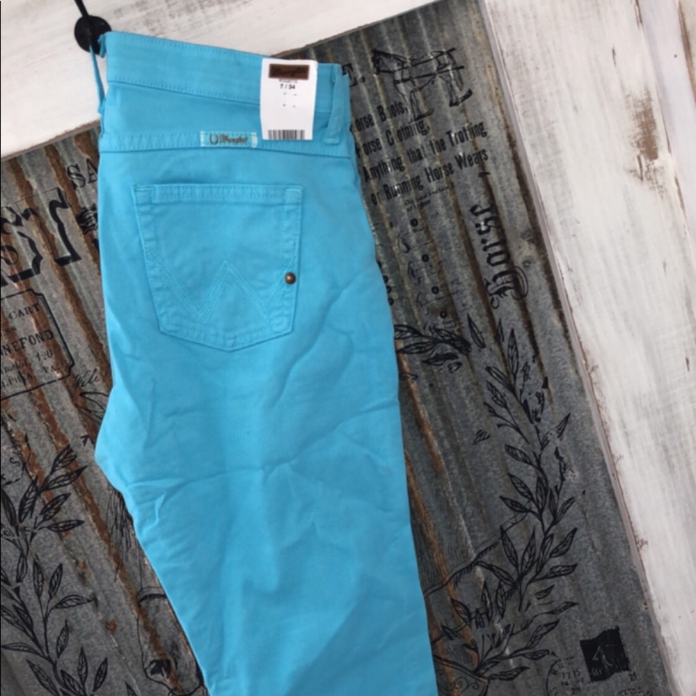Sky blue wrangler jeans